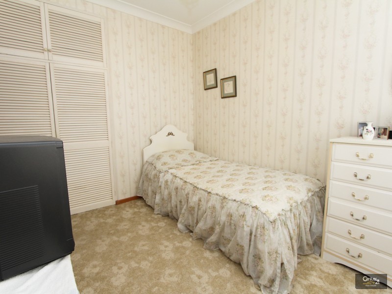 61 Berringar Road, Valentine NSW 2280