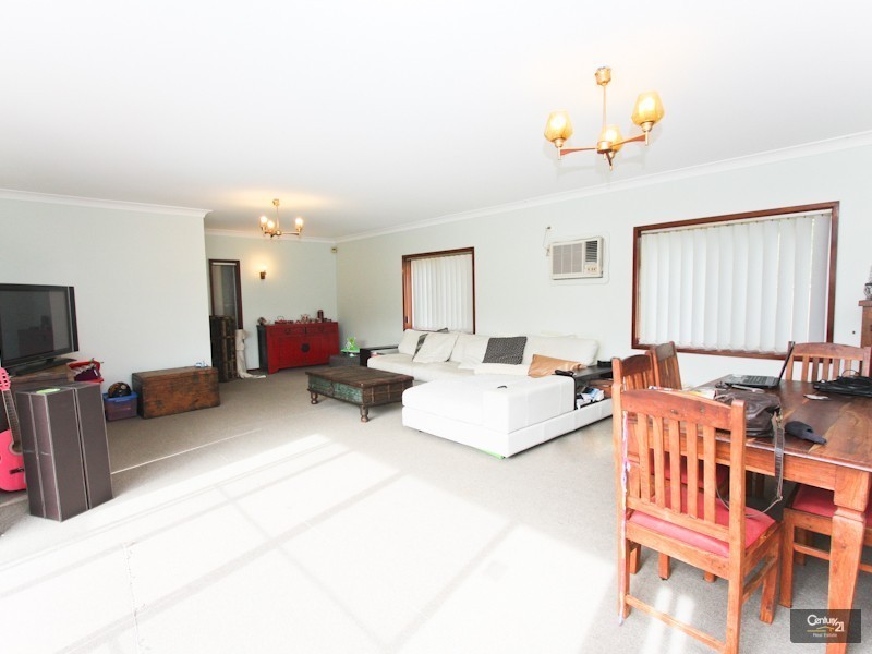 35 Victor Avenue, Valentine NSW 2280