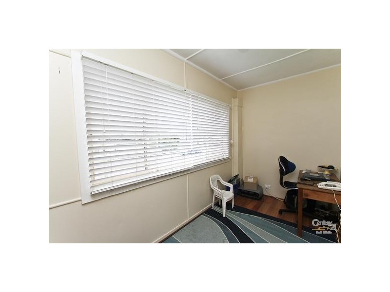 73 Medcalf Street, Warners Bay NSW 2282