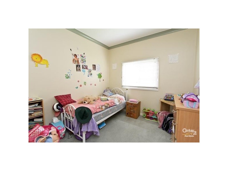 73 Medcalf Street, Warners Bay NSW 2282