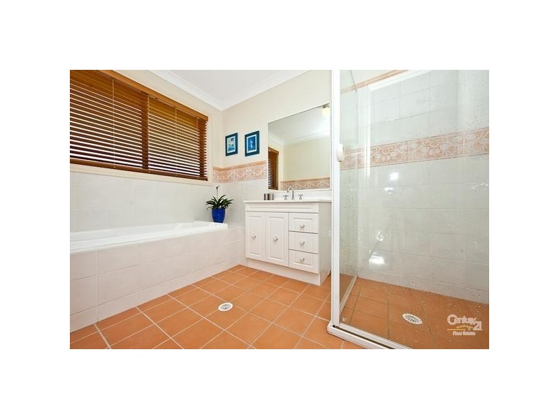 59 Greenpoint Drive, Belmont NSW 2280