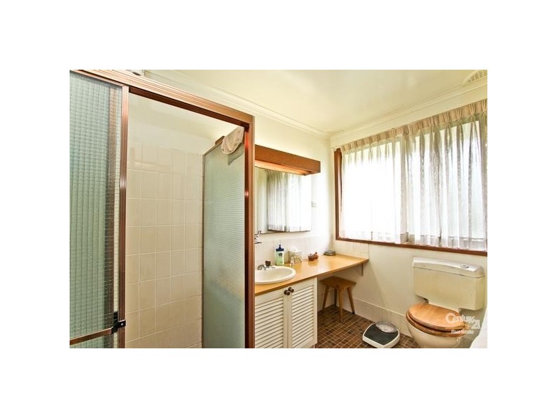 36 Robertson Road, Valentine NSW 2280