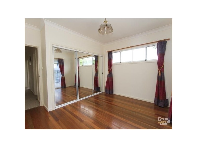 13 Augusta Street, Warners Bay NSW 2282