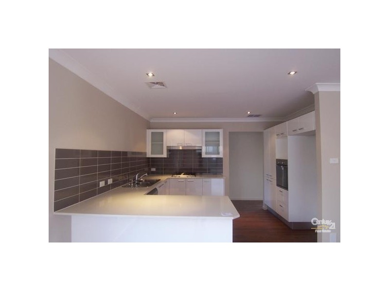 27 The Hill, Valentine NSW 2280