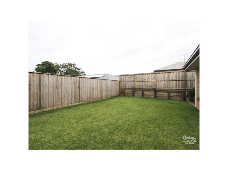 26 Burrong Street, Fletcher NSW 2287