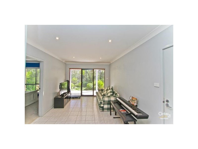 9 Espirit Close, Eleebana NSW 2282