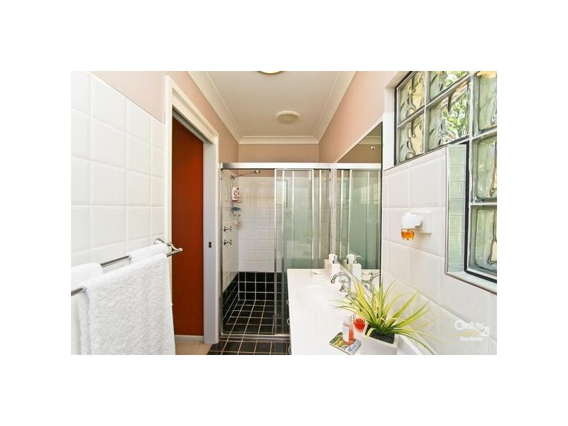 9 Espirit Close, Eleebana NSW 2282