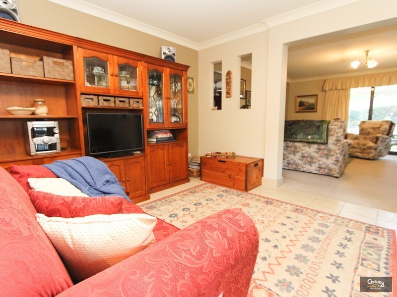 57 Laxton Crescent, Belmont North NSW 2280