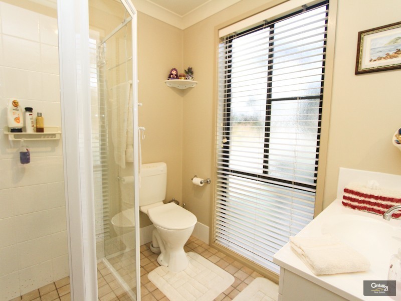 57 Laxton Crescent, Belmont North NSW 2280