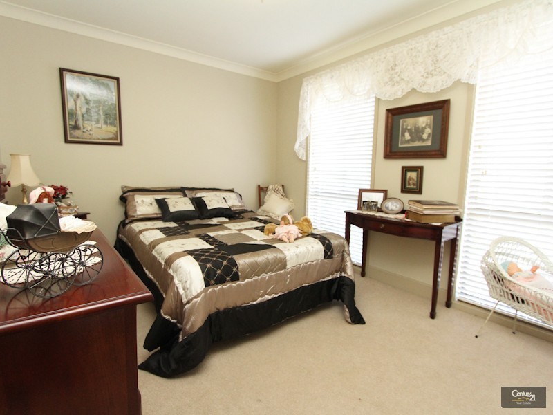 57 Laxton Crescent, Belmont North NSW 2280