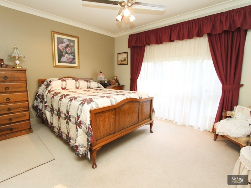 57 Laxton Crescent, Belmont North NSW 2280