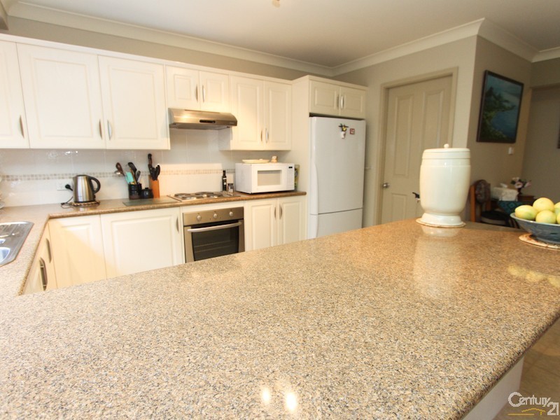 57 Laxton Crescent, Belmont North NSW 2280