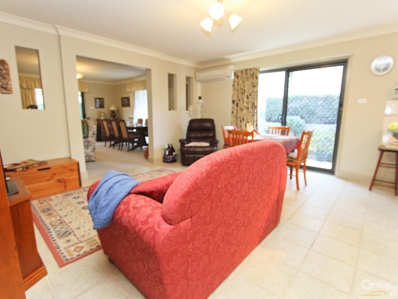 57 Laxton Crescent, Belmont North NSW 2280