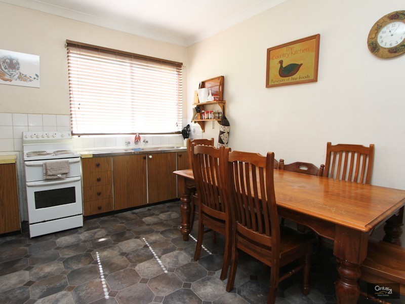 27 Jonathan Street, Warners Bay NSW 2282