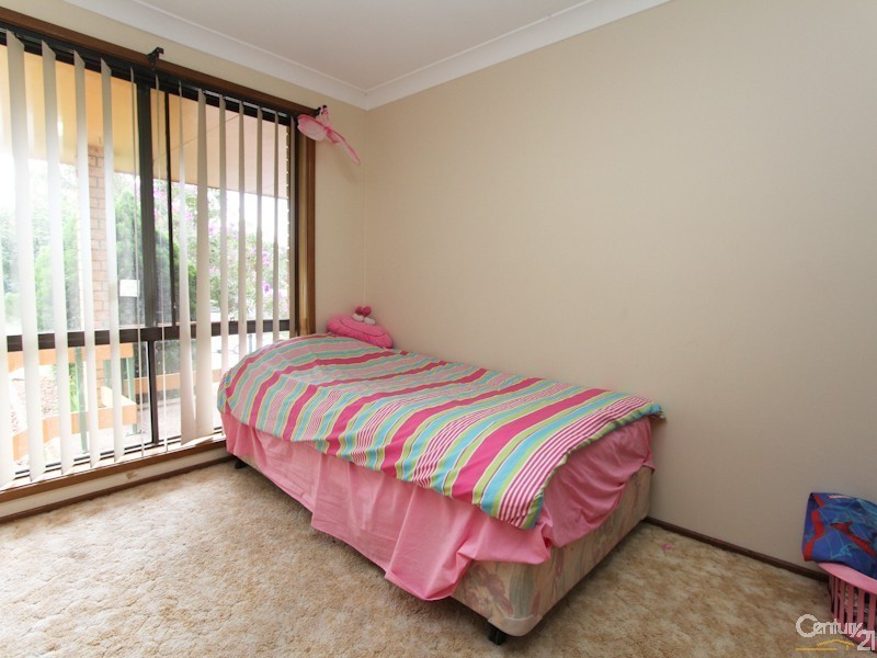 76 Regal Way, Valentine NSW 2280