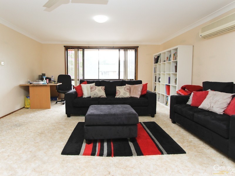 76 Regal Way, Valentine NSW 2280