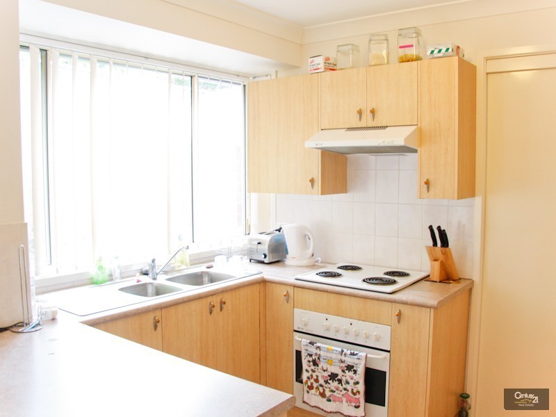 1/3  Roma Road, Valentine NSW 2280