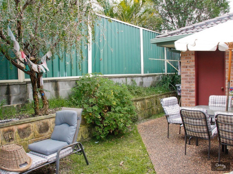 1/3  Roma Road, Valentine NSW 2280