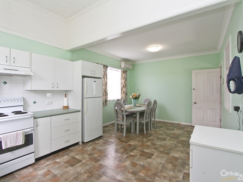 14 Vincent Street, Warners Bay NSW 2282