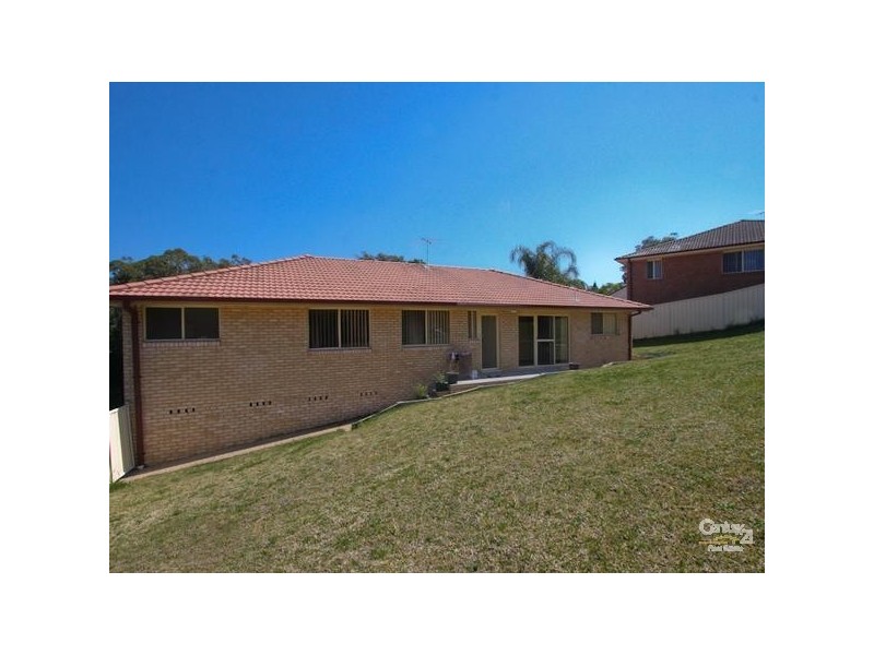1 Chardonnay Court, Eleebana NSW 2282