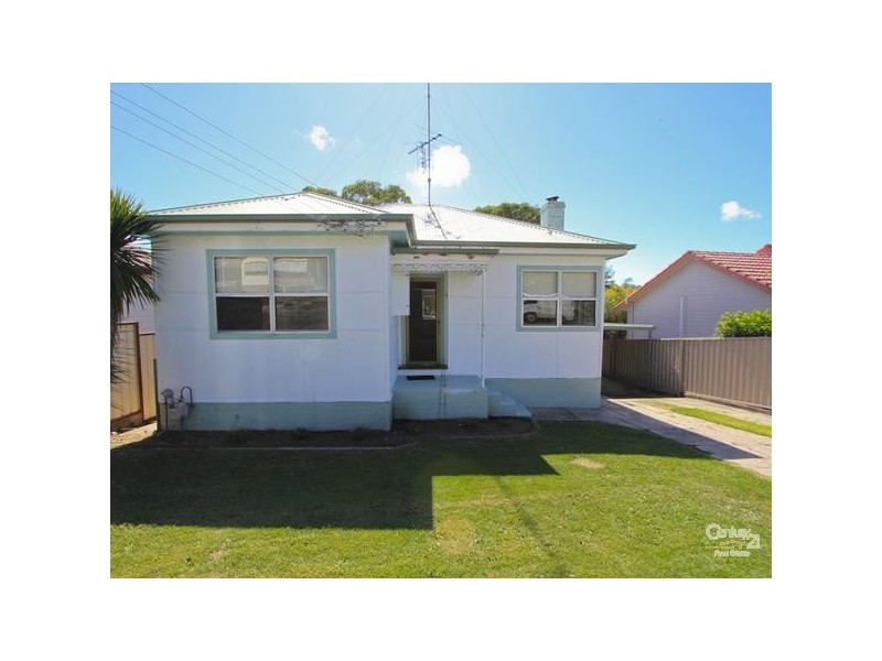 13 Crown Street, Belmont NSW 2280