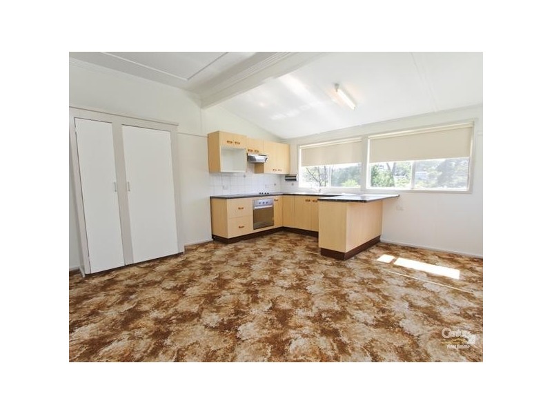 13 Crown Street, Belmont NSW 2280