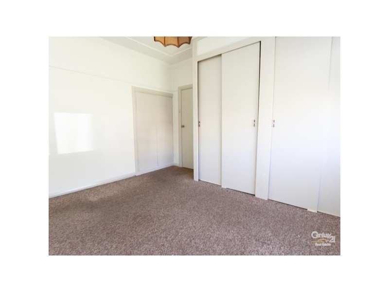 13 Crown Street, Belmont NSW 2280