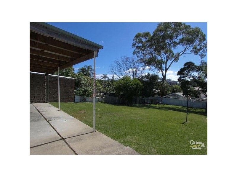 13 Crown Street, Belmont NSW 2280
