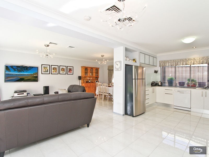 7 Ruston Avenue, Valentine NSW 2280