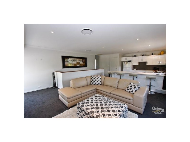 1/12 Berringar Road, Valentine NSW 2280