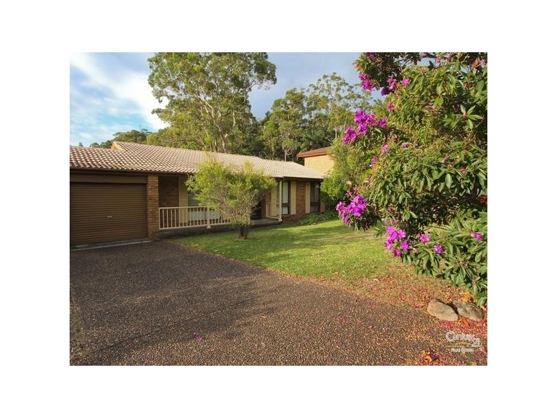 60 GladGunson Drive, Eleebana NSW 2282