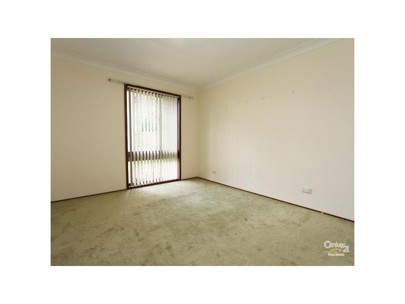 60 GladGunson Drive, Eleebana NSW 2282