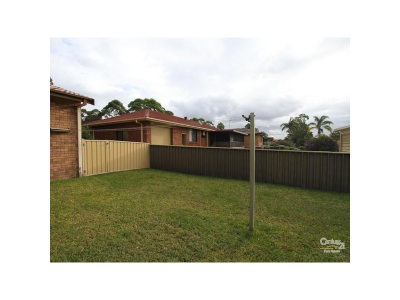 60 GladGunson Drive, Eleebana NSW 2282