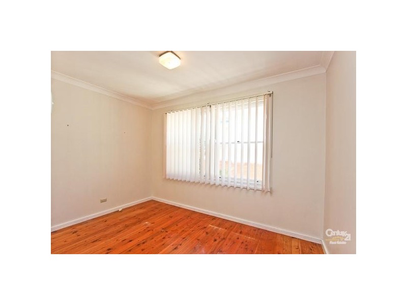 1 Ratcliffe Street, Eleebana NSW 2282