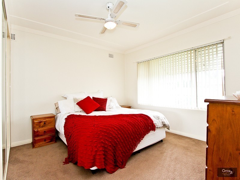 4 Lentara Road, Belmont North NSW 2280