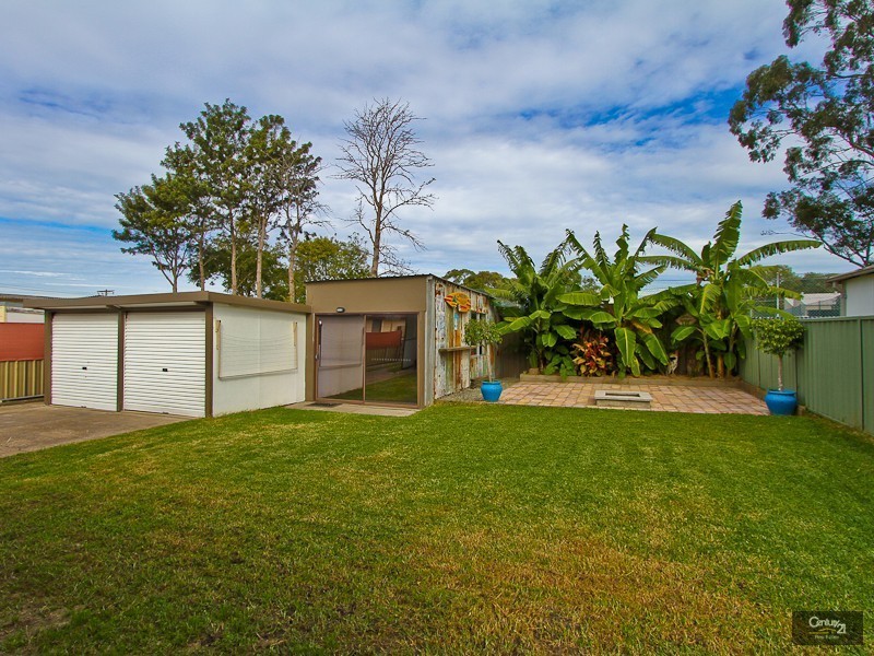 4 Lentara Road, Belmont North NSW 2280