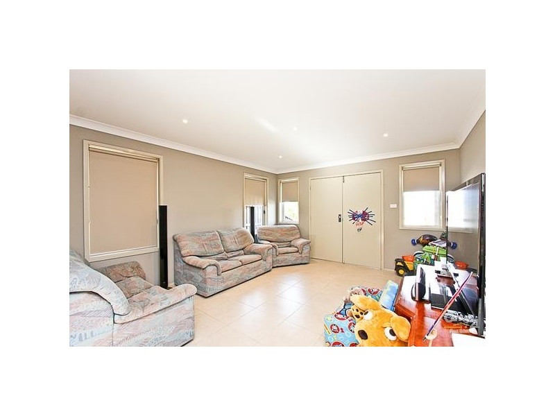 9 Melody Lane, Mount Hutton NSW 2290