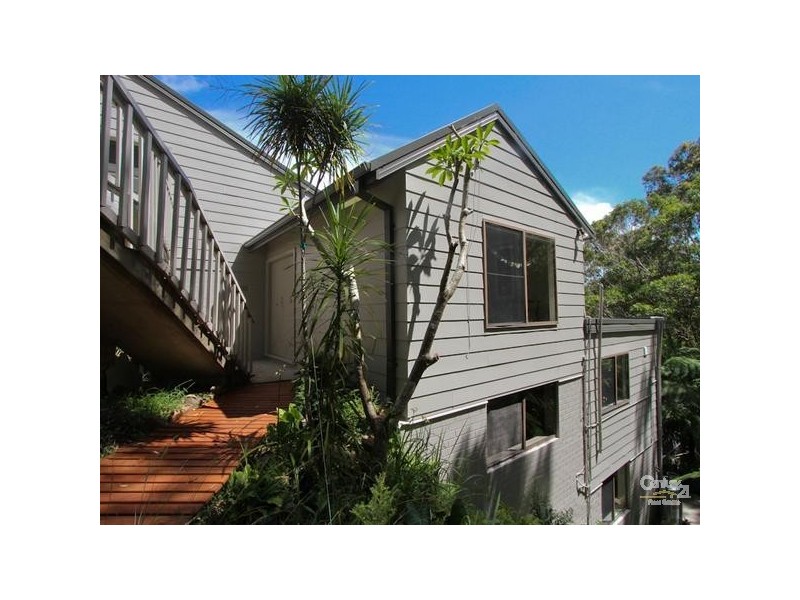 5 Paris Close, Valentine NSW 2280