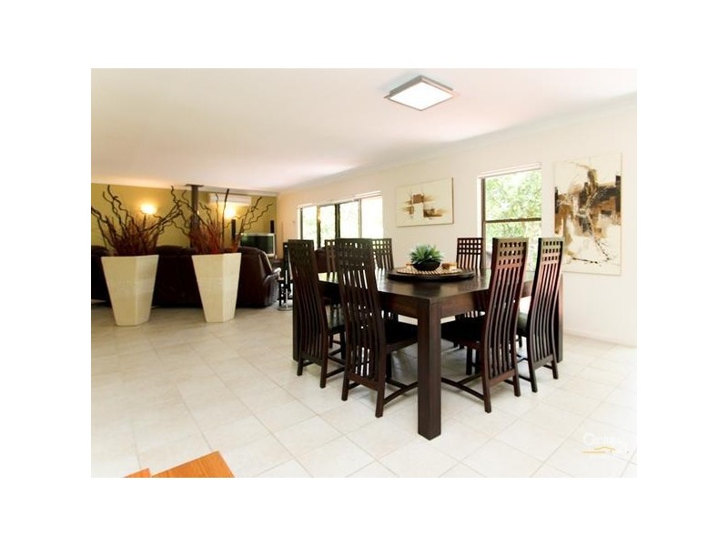 5 Paris Close, Valentine NSW 2280