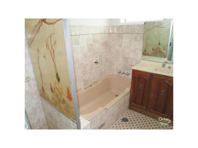 21 Anglers Place, Eleebana NSW 2282