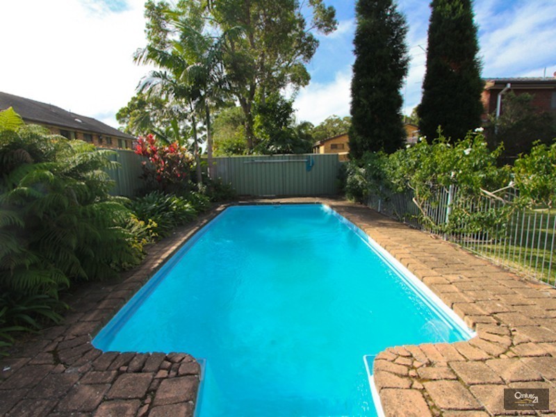 6 Pindimar Close, Eleebana NSW 2282