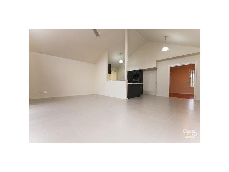 10 Melton Place, Croudace Bay NSW 2280