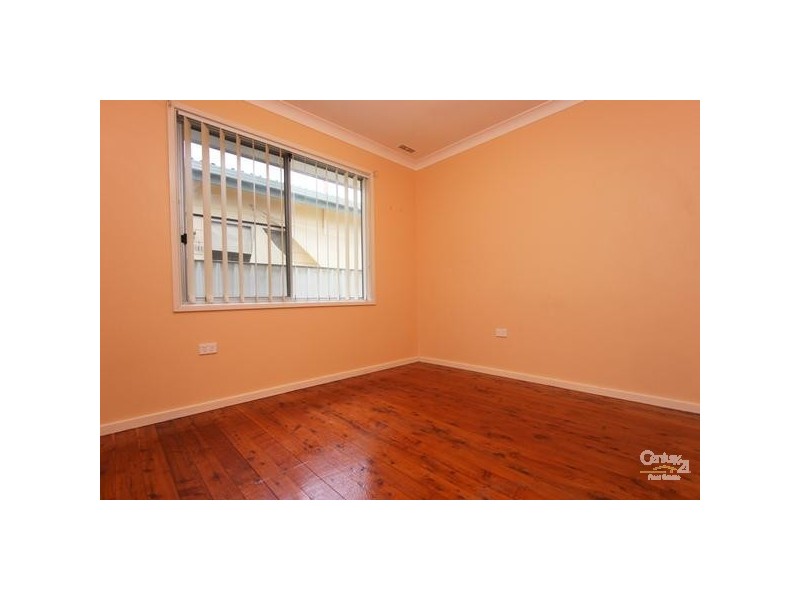 10 Melton Place, Croudace Bay NSW 2280