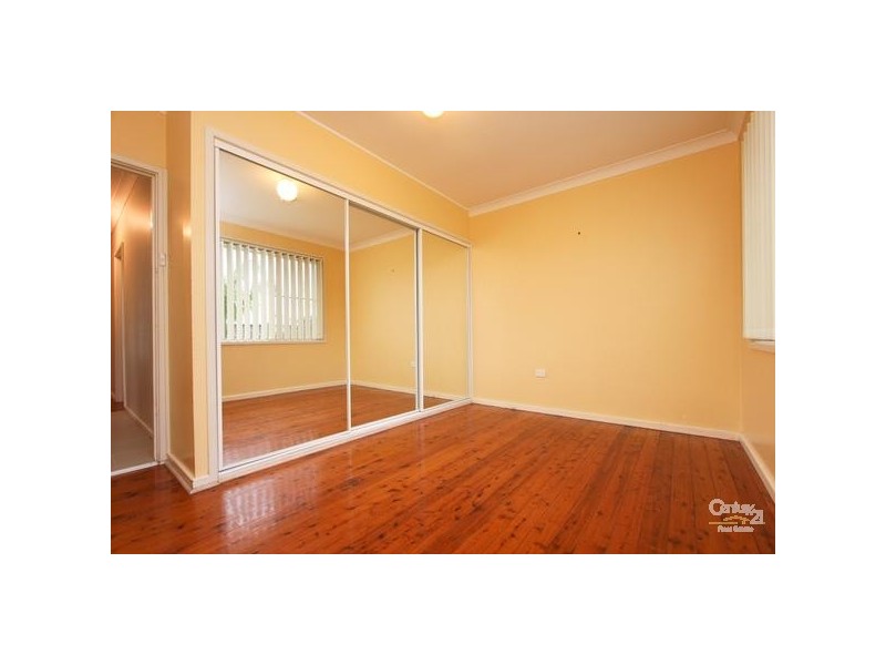 10 Melton Place, Croudace Bay NSW 2280
