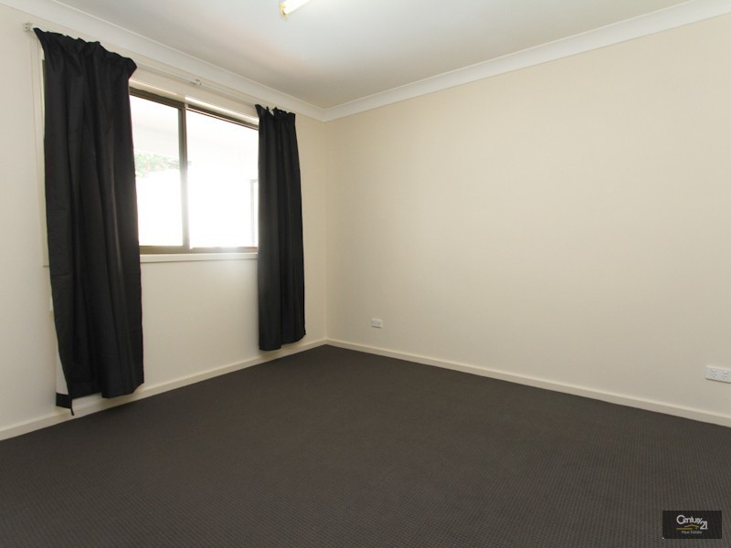 24 Kenton Crescent, Valentine NSW 2280