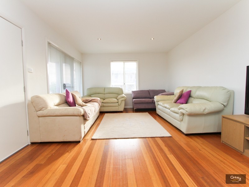 7 Seascape Drive, Redhead NSW 2290