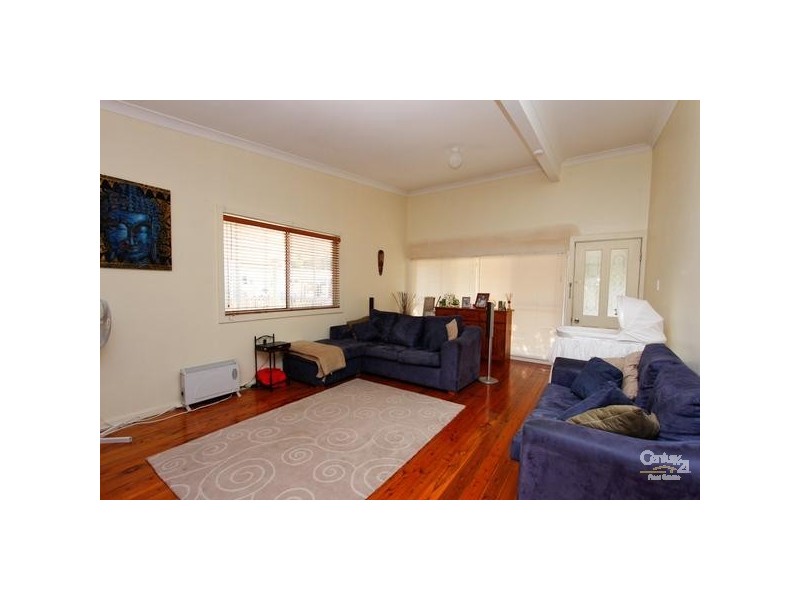 12 Anzac Parade, Teralba NSW 2284