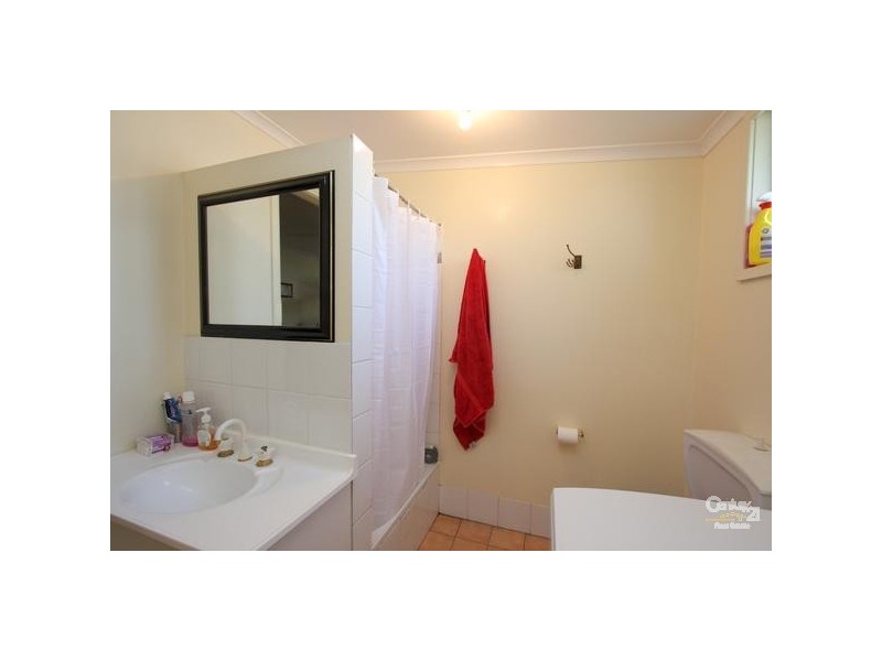 12 Anzac Parade, Teralba NSW 2284