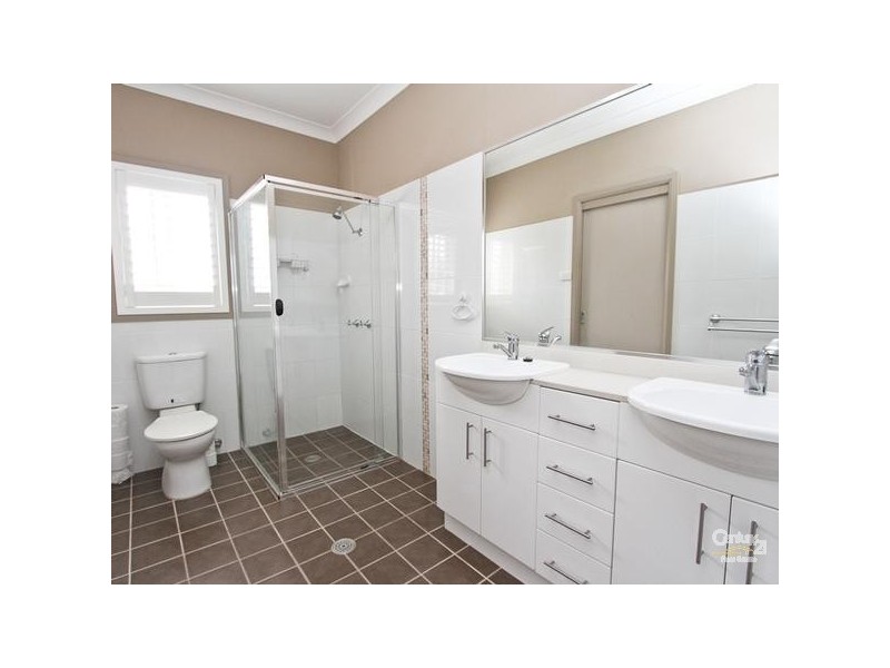 36 Master Street, Belmont North NSW 2280