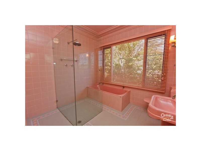 37 Croft Road, Eleebana NSW 2282